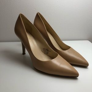Nine West Fifth Pointy Toe Pumps - Size 6 - Nude